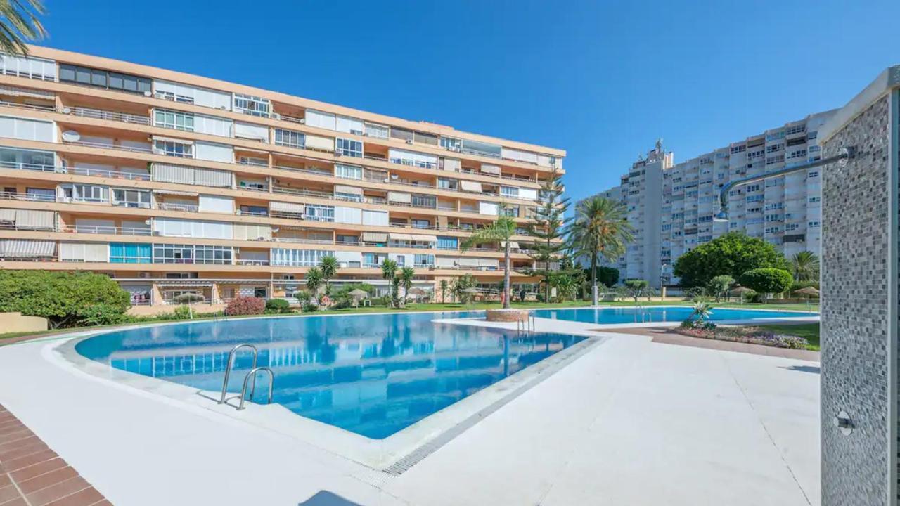 Apartamento La Torre 1337 Precioso, Moderno Y Con Piscina Torremolinos Eksteriør billede